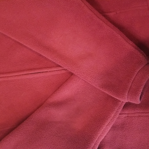 L.L. BEAN BURGANDY FULL ZIP FLEECE JACKET W/ FAUX FUR COLLAR & ZIPPERED POCKETS - Picture 11 of 16